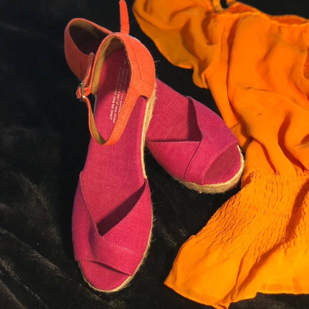 Toms wedge sandals
